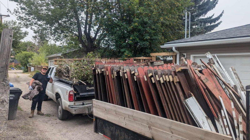 Standard Pick-Up Truck - Curbside Pick Up Yard Waste - Clean loads